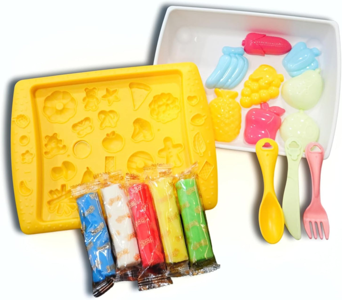 Moldes de postres y charola del set Magic Dough Bakery